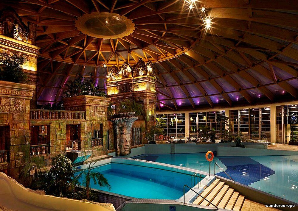 Аквапарк Aquaworld: тропічний оазис розваг у Будапешті